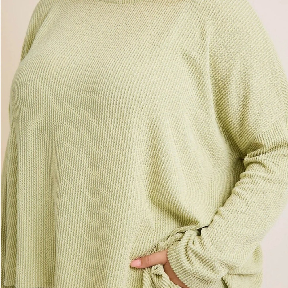 Gilli Top: Plus Size Top. Oversized Comfy Waffle Knit in Sage Green - Picture 4 of 10